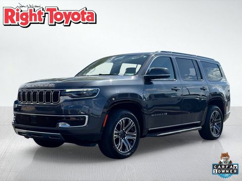 Used 2022 Jeep Wagoneer Series III AWD/4WD image 1
