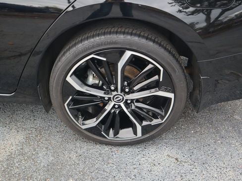 Used 2024 Nissan Altima 2.5 SR w/ SR Premium Package image 9