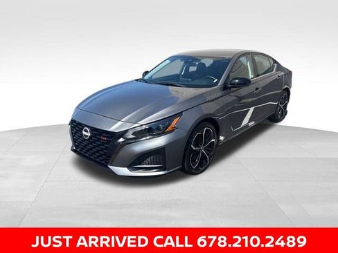 Used 2025 Nissan Altima 2.5 SR FWD image 1