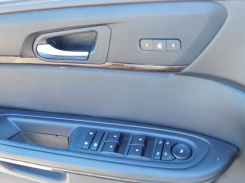 Used 2016 GMC Acadia Denali AWD/4WD image 21