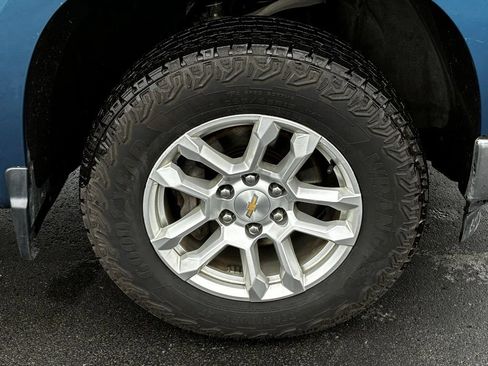 Used 2024 Chevrolet Silverado 1500 LT AWD/4WD image 36