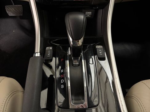 Used 2017 Honda Accord Touring image 26