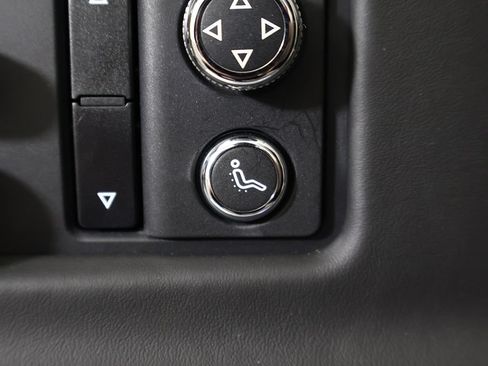 Used 2020 Bentley Bentayga Plug-In Hybrid AWD/4WD image 42
