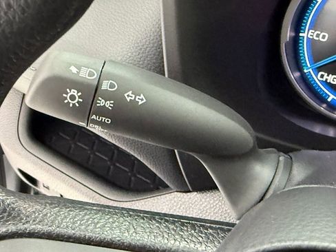 New 2025 Toyota RAV4 XLE w/ Convenience Package image 16