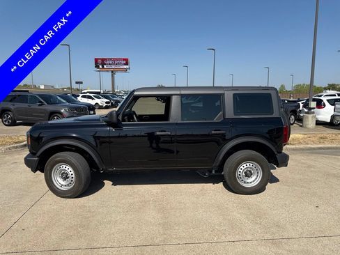 Used 2025 Ford Bronco 4-Door AWD/4WD image 3