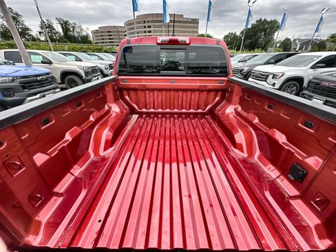 New 2025 GMC Canyon Elevation w/ Convenience Package image 25