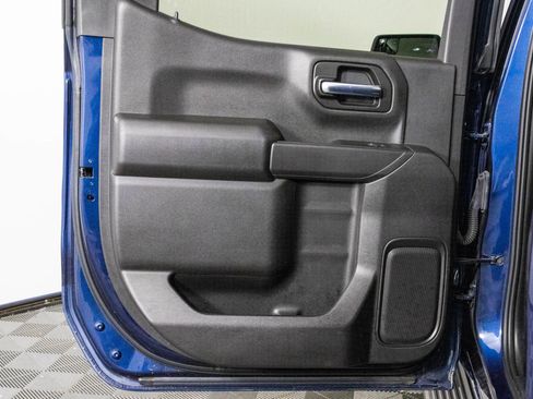 Certified 2022 Chevrolet Silverado 1500 Custom image 35