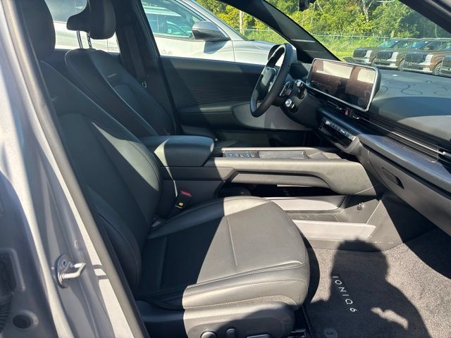 Used 2023 Hyundai Ioniq 6 Limited RWD image 10