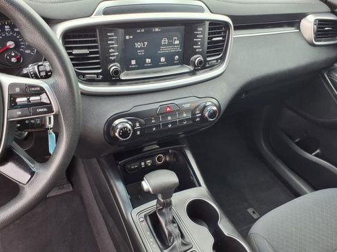 Used 2020 Kia Sorento AWD V6 image 25