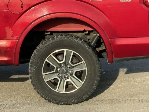 Used 2016 Ford F150 XLT w/ Equipment Group 302A Luxury image 10