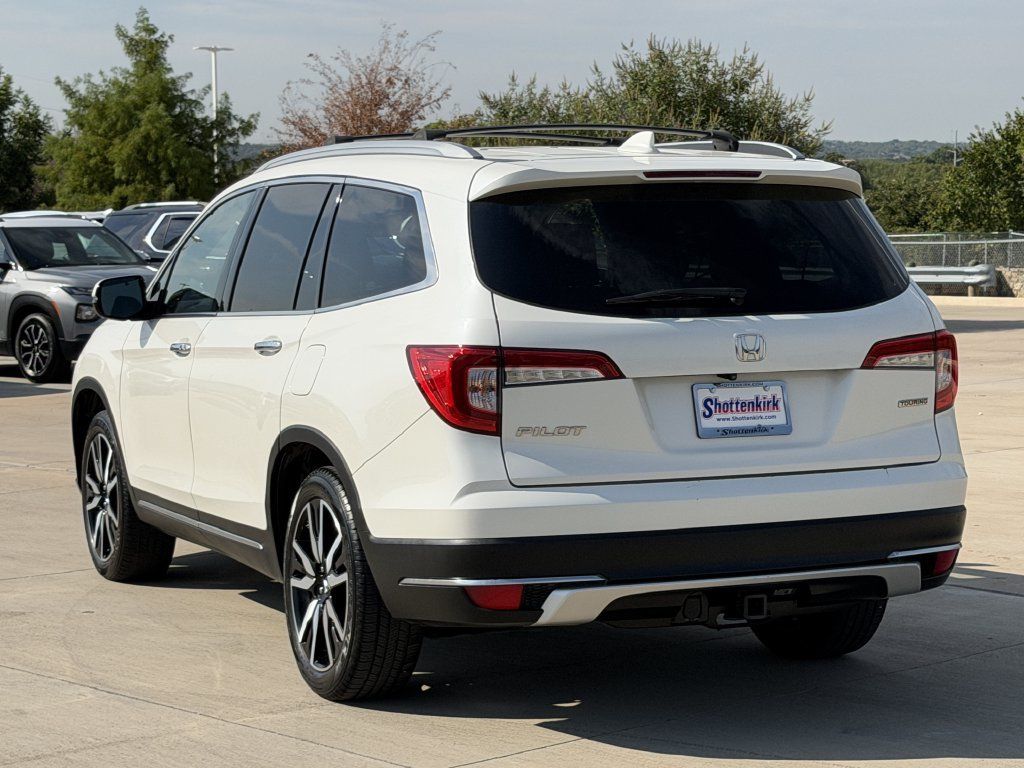 Used 2019 Honda Pilot Touring image 4