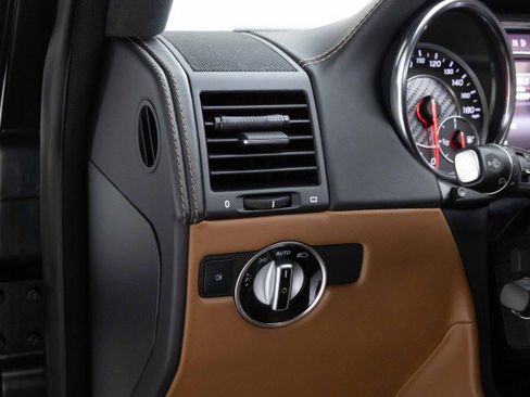 Used 2018 Mercedes-Benz G 63 AMG 4MATIC image 40