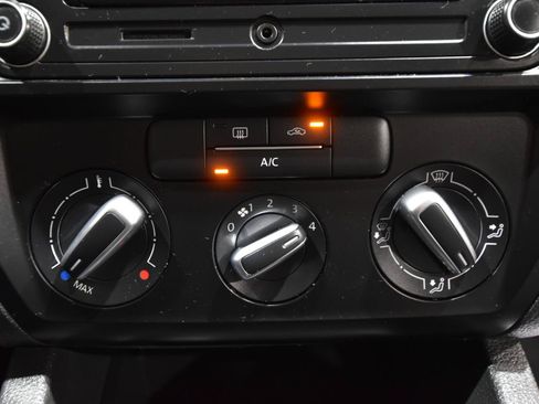 Used 2017 Volkswagen Jetta S FWD image 23