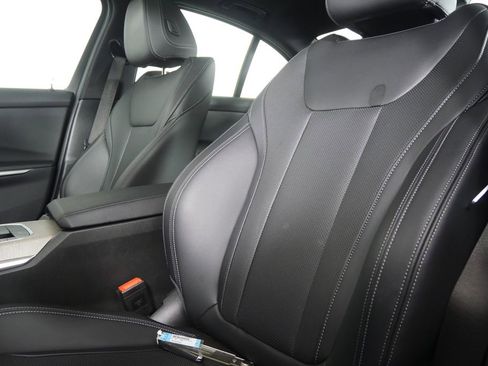 Used 2025 BMW 330i xDrive Sedan image 9