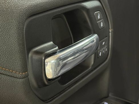 Used 2019 GMC Sierra 1500 AT4 w/ AT4 Premium Package image 17