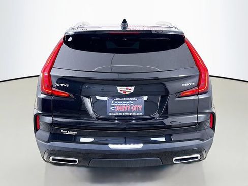 Used 2025 Cadillac XT4 Premium Luxury w/ Cold Weather Package FWD image 6
