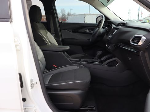 Used 2023 Chevrolet TrailBlazer LT image 13