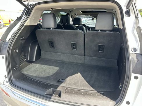 Used 2018 Buick Enclave Premium w/ Experience Buick Package FWD image 14