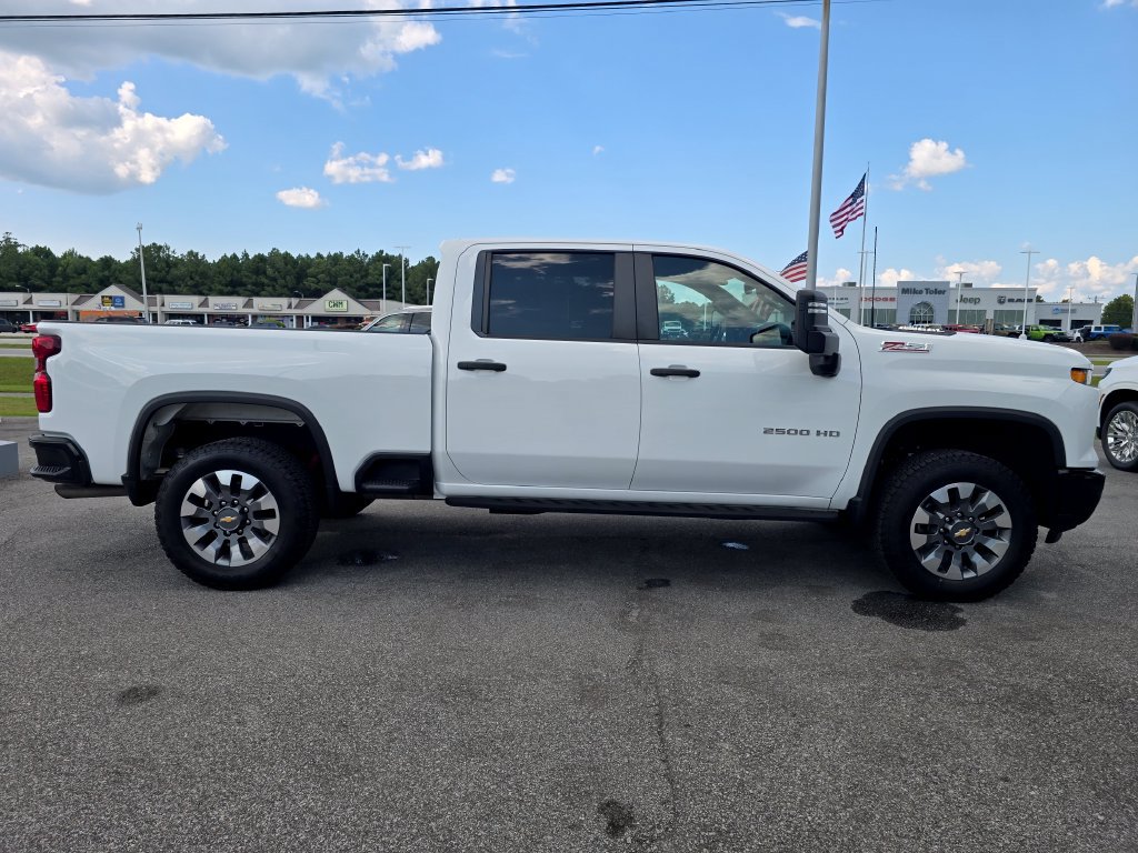 Certified 2024 Chevrolet Silverado 2500 Custom w/ Custom Value Package AWD/4WD image 6