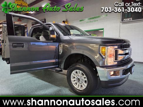 Used 2018 Ford F250 XLT w/ XLT Value Package AWD/4WD image 1