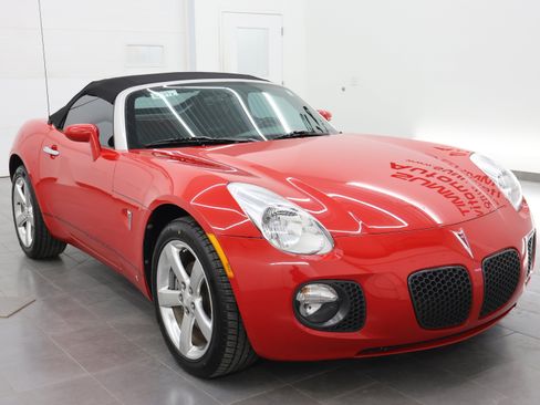 Used 2007 Pontiac Solstice GXP w/ Premium Package RWD image 42