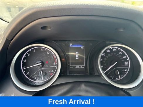 Used 2024 Toyota Camry LE FWD image 5