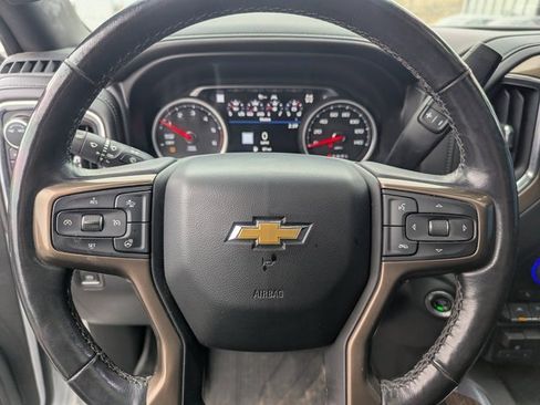 Used 2021 Chevrolet Silverado 1500 High Country w/ Technology Package image 26