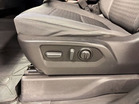 Used 2021 Chevrolet Silverado 1500 LT w/ Z71 Off-Road Package image 12