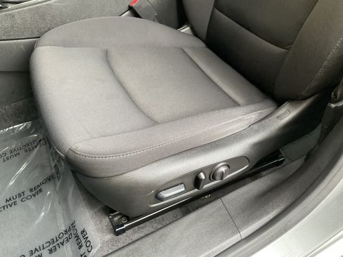 Used 2020 Chevrolet Malibu LT FWD image 27