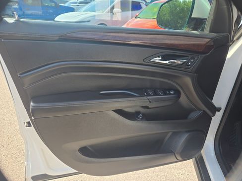 Used 2015 Cadillac SRX Luxury w/ Driver Awareness Package FWD image 12