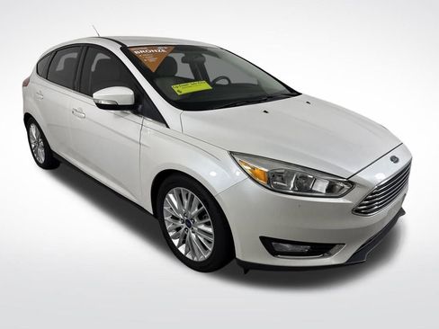 Used 2015 Ford Focus Titanium image 1