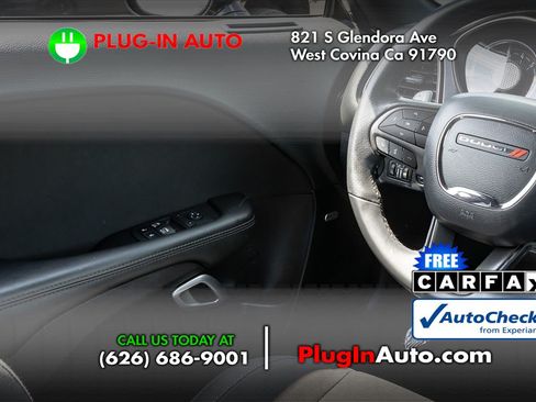 Used 2018 Dodge Challenger R/T Scat Pack RWD image 11