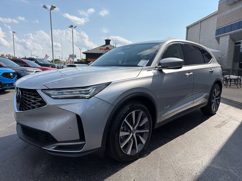 Certified 2025 Acura MDX w/ Technology Package AWD/4WD image 5