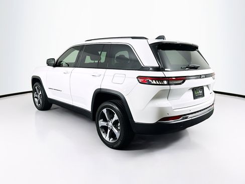 Used 2023 Jeep Grand Cherokee Limited w/ Trailer Tow Prep Group (B) image 5