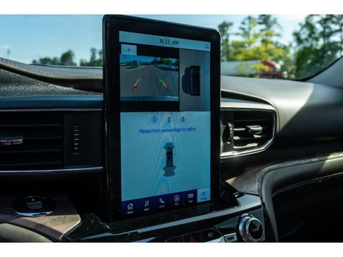 Used 2021 Ford Explorer Platinum w/ Equipment Group 601A image 26