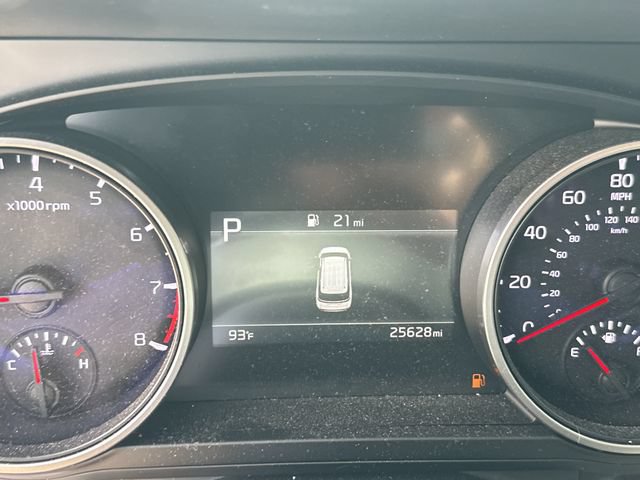 Certified 2024 Kia Carnival LX FWD image 21