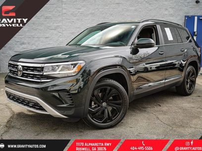 Used 2022 Volkswagen Atlas SE w/ Black Wheel Package