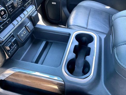 Used 2022 Chevrolet Silverado 1500 RST w/ Convenience Package II AWD/4WD image 17