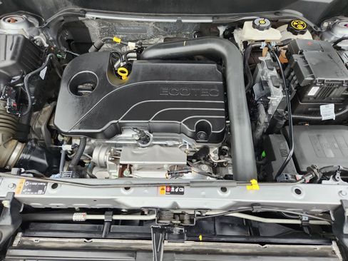 Used 2024 Chevrolet Equinox LS w/ LS Convenience Package FWD image 30