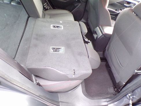 Used 2024 Subaru Impreza 2.0i Sport image 9