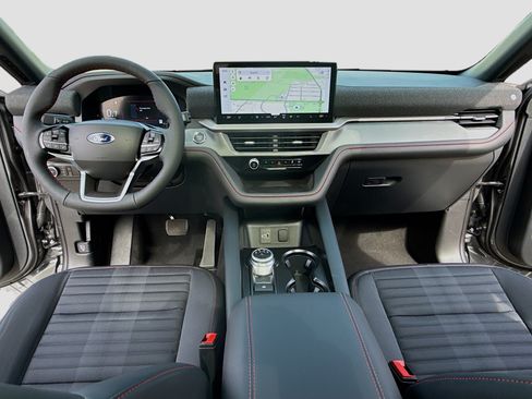 New 2026 Ford Explorer ST-Line w/ ST-Line Street Pack AWD/4WD image 3