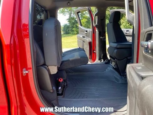 Used 2022 Chevrolet Silverado 1500 Custom Trail Boss AWD/4WD image 39