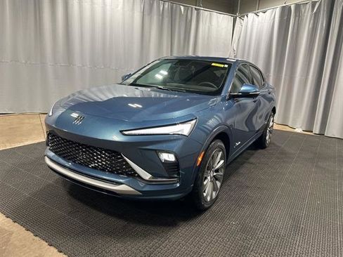 New 2025 Buick Envista Avenir image 8