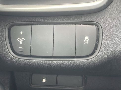 Used 2017 Kia Sorento L FWD image 23