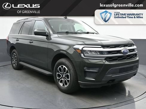 Used 2022 Ford Expedition XLT AWD/4WD image 2