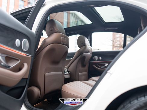 Used 2018 Mercedes-Benz E 300 300 image 21