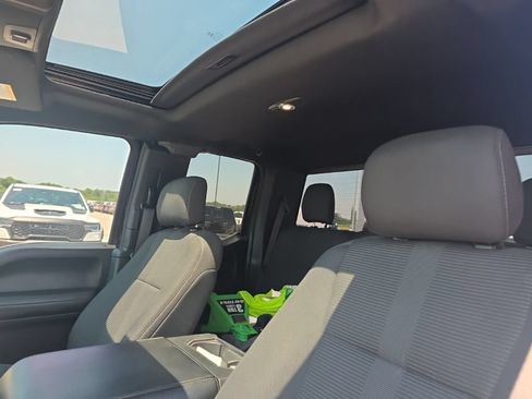 Used 2016 Ford F150 XLT w/ Equipment Group 302A Luxury AWD/4WD image 10