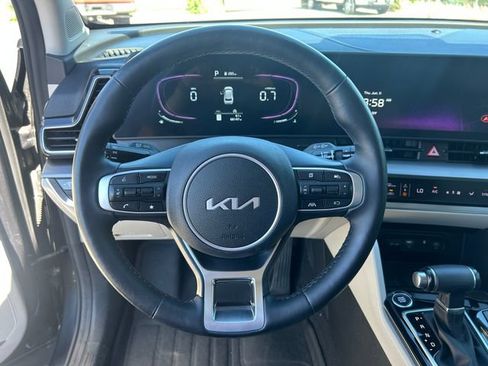 Used 2023 Kia Sportage EX AWD/4WD image 22