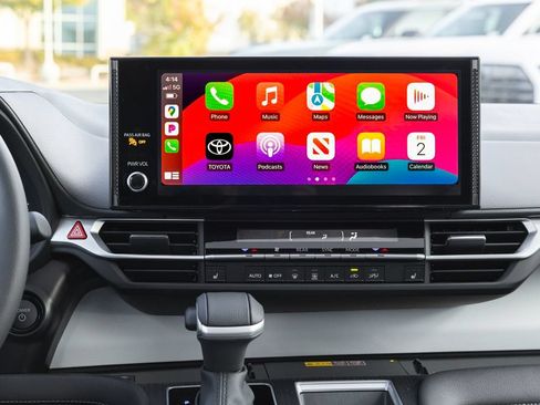 New 2026 Toyota Sienna XLE AWD/4WD image 11