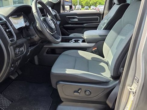 Used 2025 RAM 1500 Big Horn AWD/4WD image 8